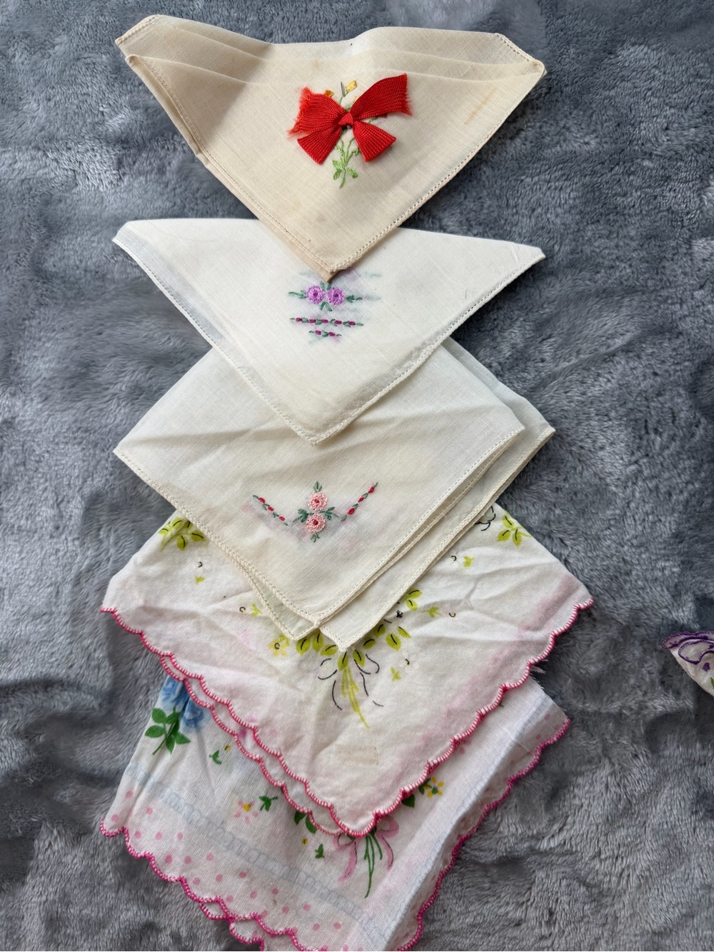 Vintage Embroidered Cotton Handkerchiefs - Cream & White Floral Set